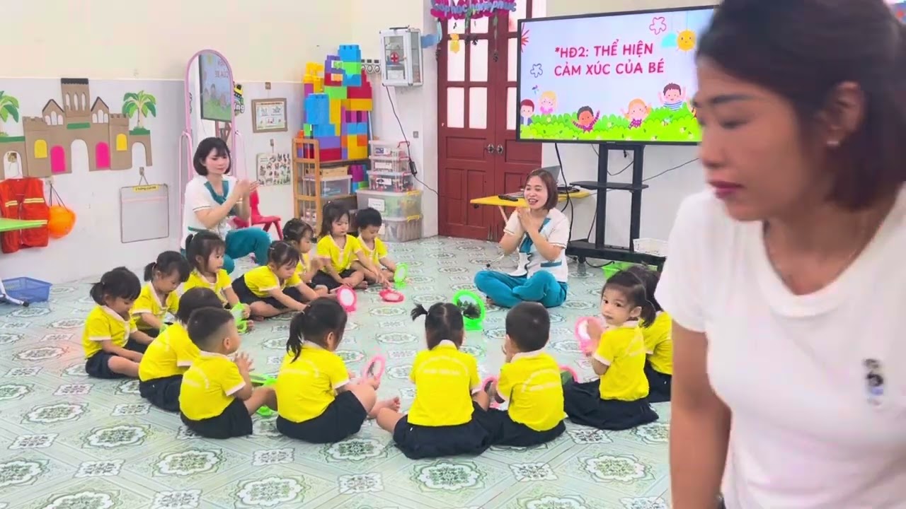 Tiết dạy cảm xúc Sel- các bé khối nhà trẻ.