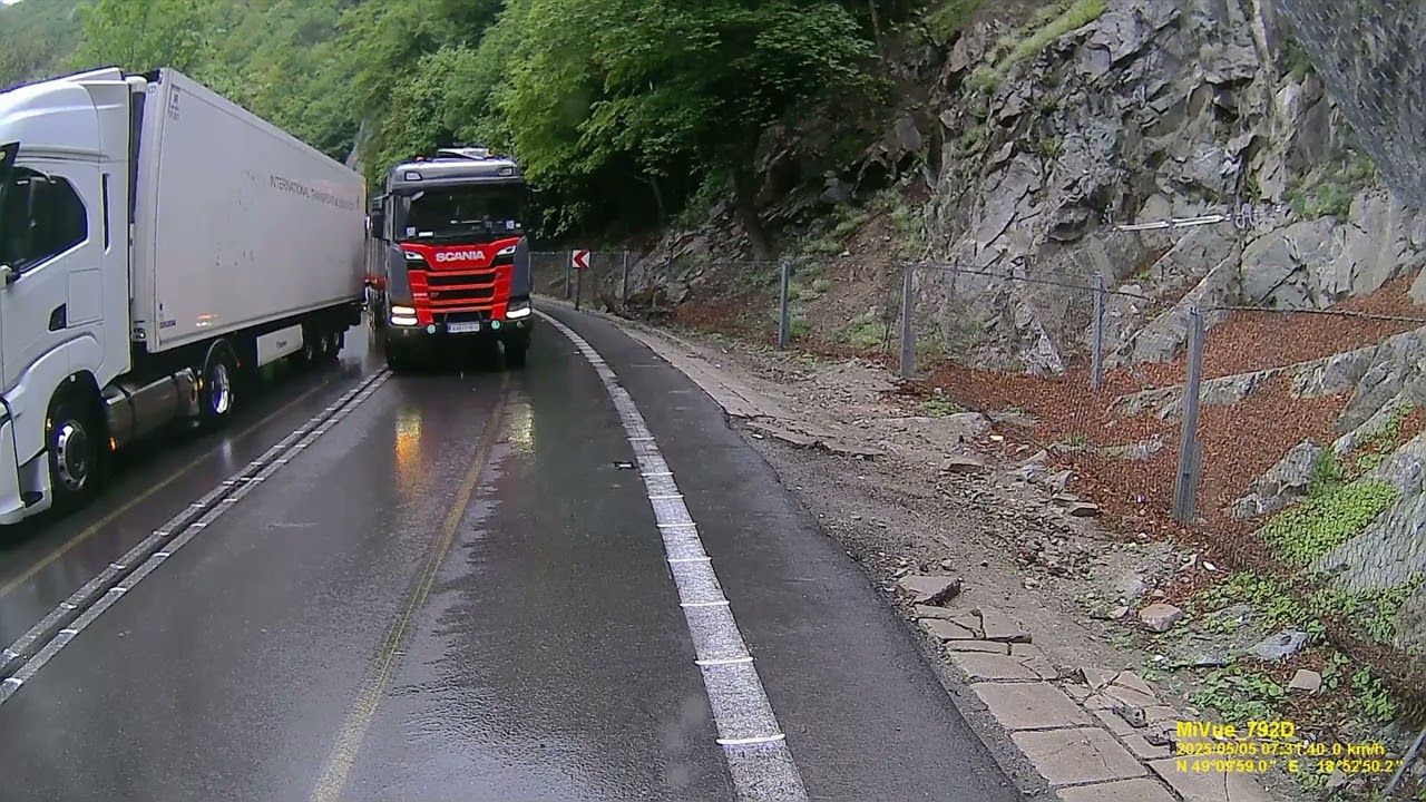 Pod Strečnom, takmer kolízia s kamiónom  5.5.2025.