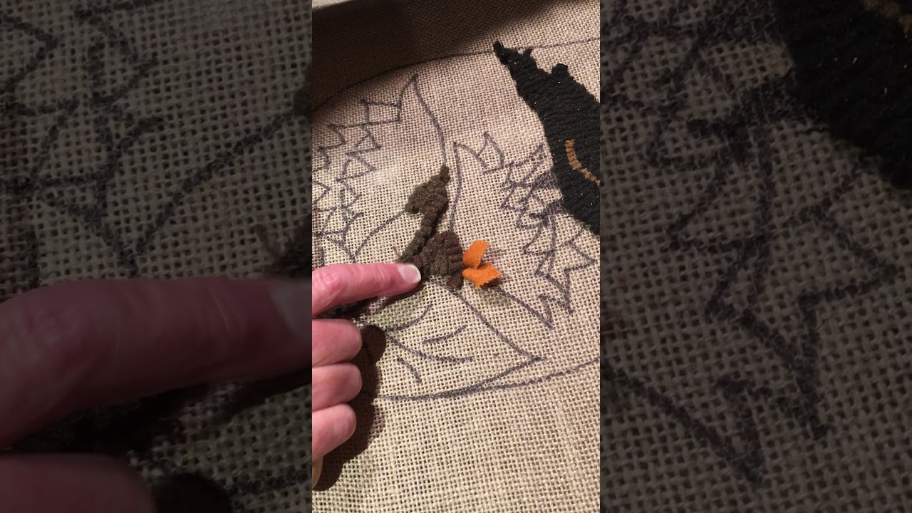 How to proddy flowers on a hooked pocket
