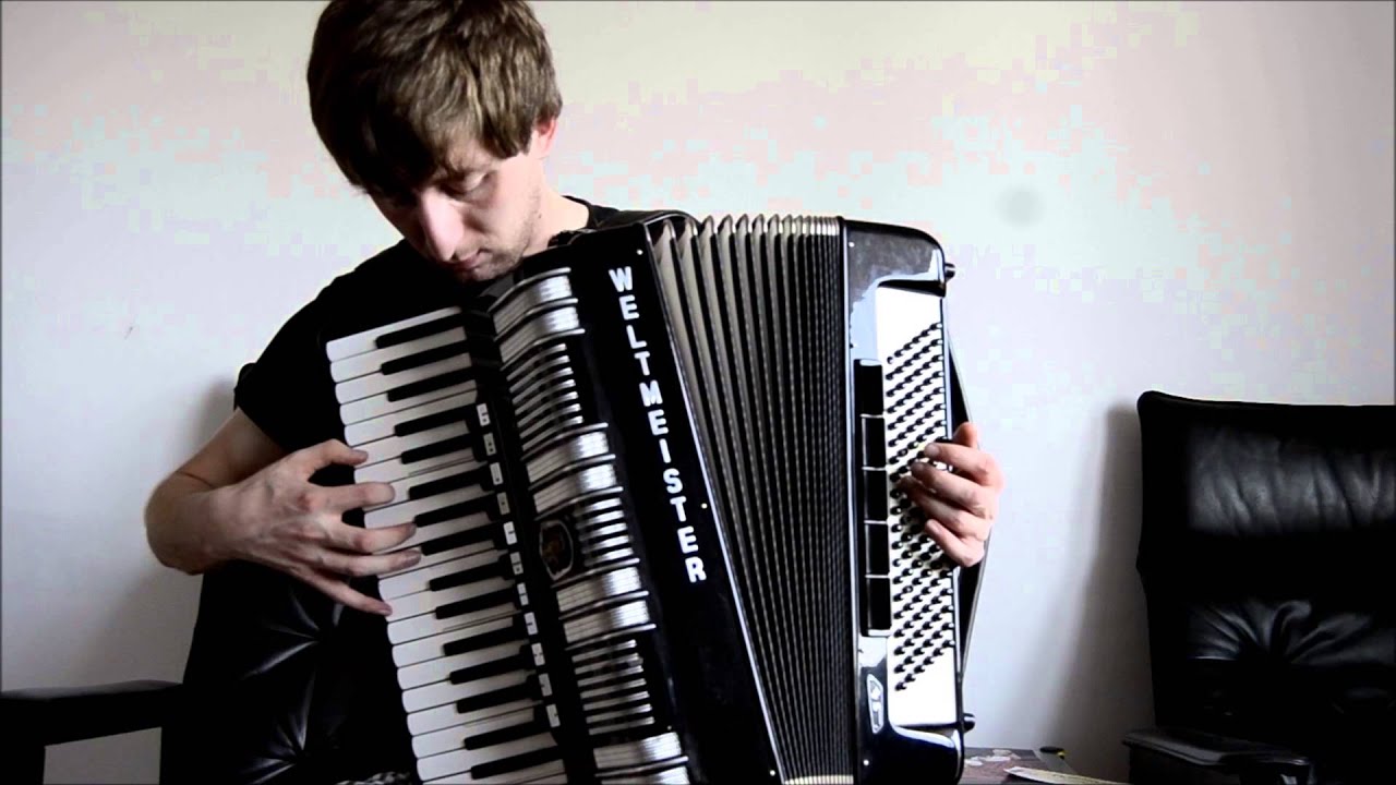 Gankino Horo (wyk. Michał Czapnik)