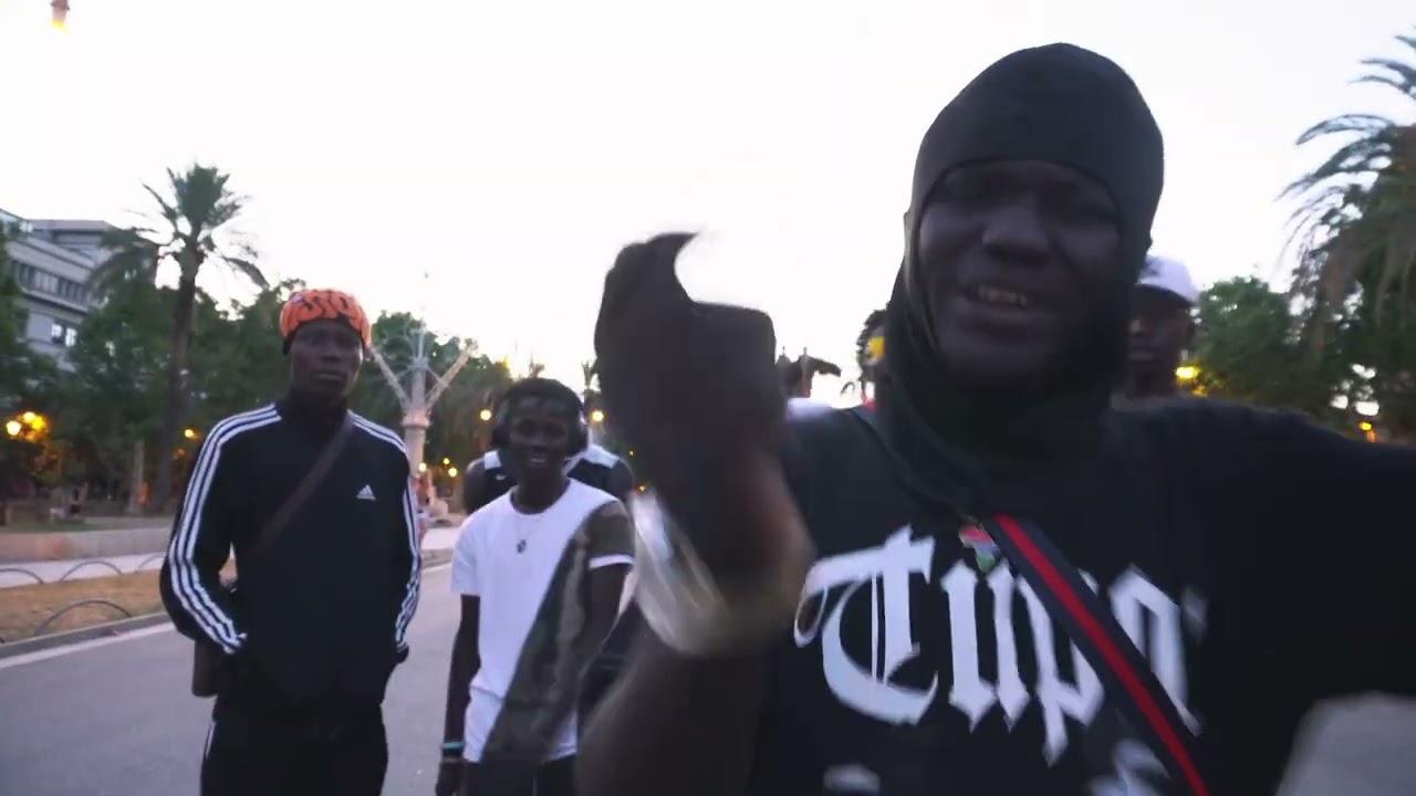 Lil BOSS - BOBO TUYO ( Official Music Video)