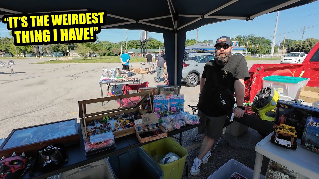 FROGGY FINDS A VINTAGE TOY SWAP MEET!