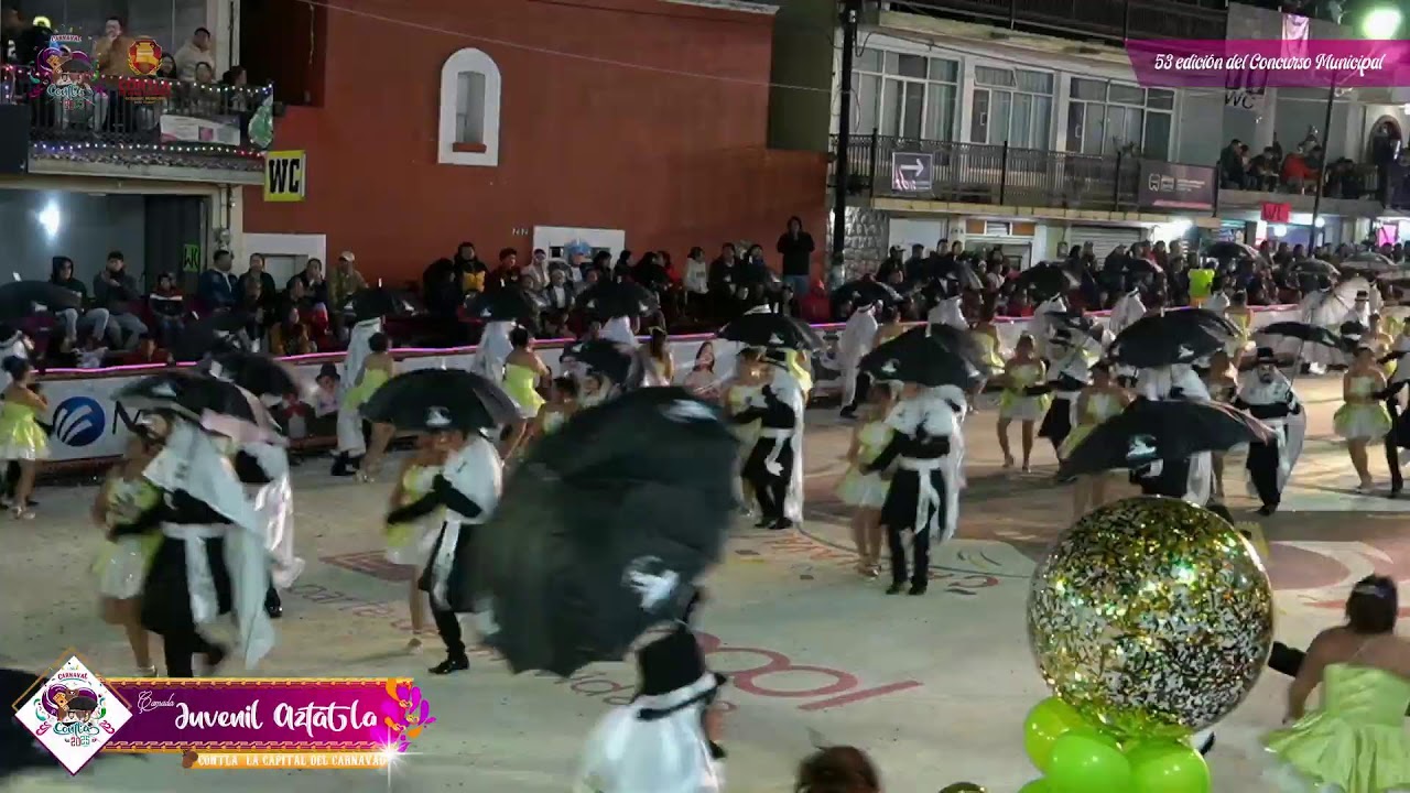 Carnaval Contla 2025 🎩 en este momento tenemos a la camada “Juvenil Aztatla”. 🎩☂️