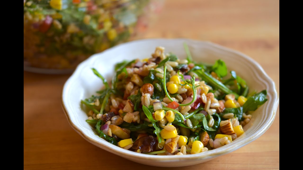 Oat salad with smokey honey dressing