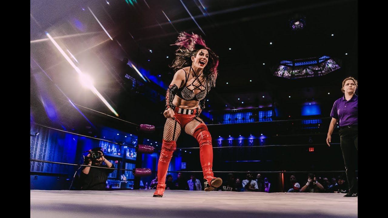 Rainbow Bright v Vita Vonstarr and Layna Lennox