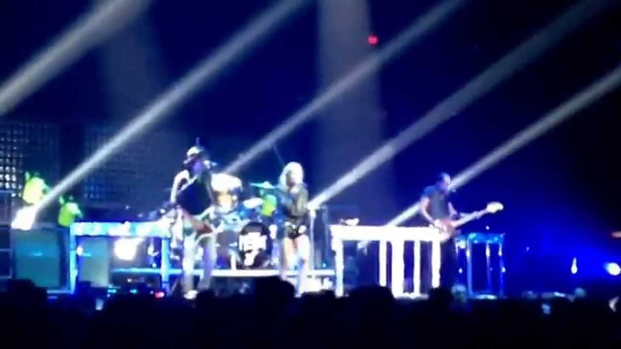 Smoke and mirrors tour vlog