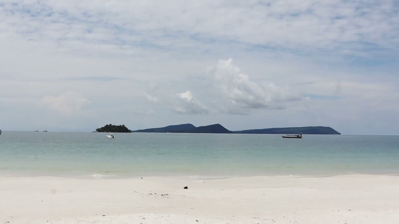 Island#beautiful#view of koh rong#island#cambodia# 🇰🇭#white# sand #beach🏖#travel worldzz#sea#white#