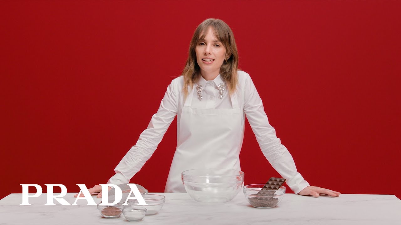 Prada Holiday: Maya Hawke &ndash; Hot Chocolate Recipe