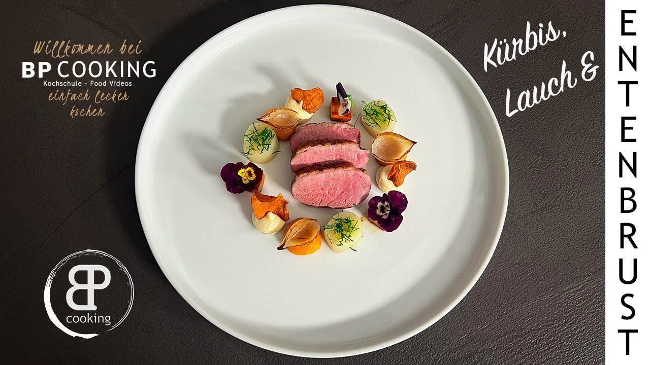 Rosa Entenbrust mit Kürbis, Petersilienwurzel und Lauch. Willkommen im Herbst. FÜR FORTGESCHRITTENE!