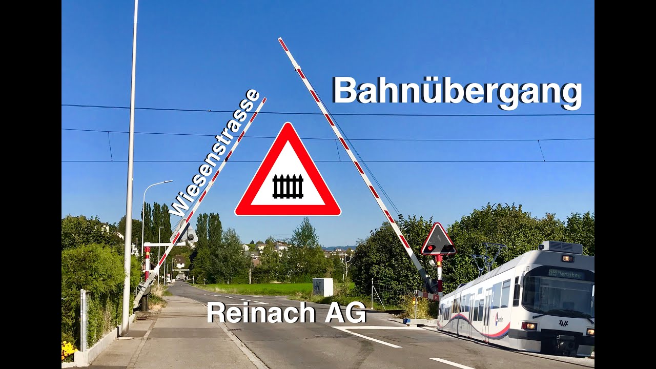 Railroad Crossing Switzerland / Bahnübergang Wiesenstrasse Reinach