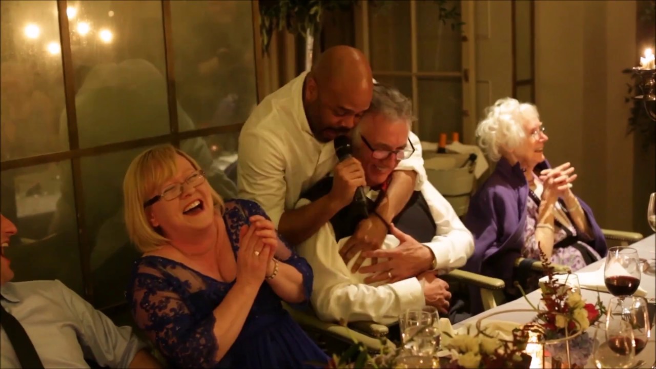 Singing Waiters | Unique Wedding Entertainment from Incognito Artists