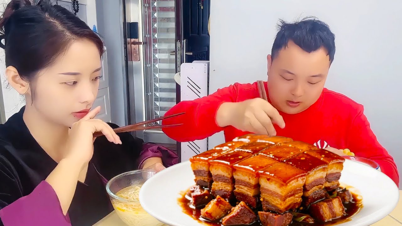 My Selfish Hubby Won't Share His Braised Pork? Let Him Taste Some Spicy Revenge!