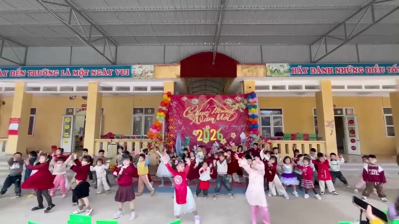 Vui Tất Niên Lớp 5TA2 Trường Mầm Non Đào Dương