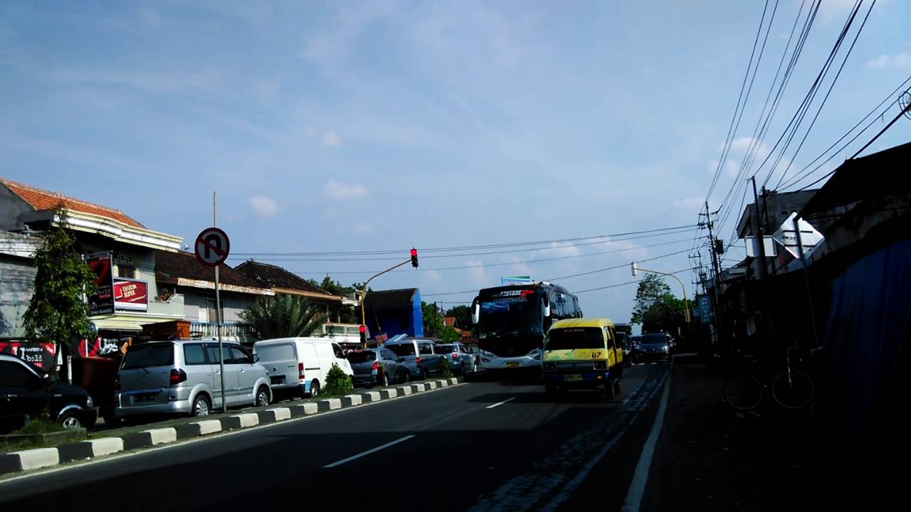 Telolet bus SURABAYA Trans - Fayyas (BISMANIA)