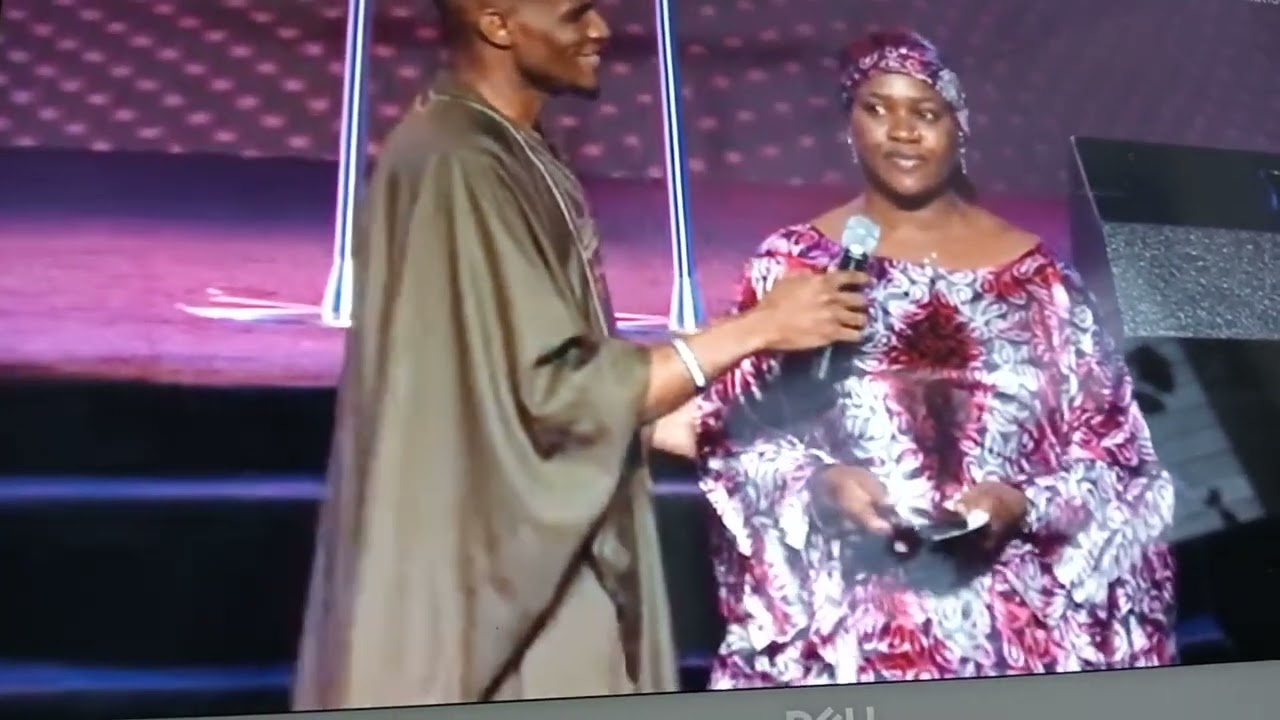 A Muslim lady transformed by the wonders of El-Roi in her life. At Pastor Jerry Eze meetings 