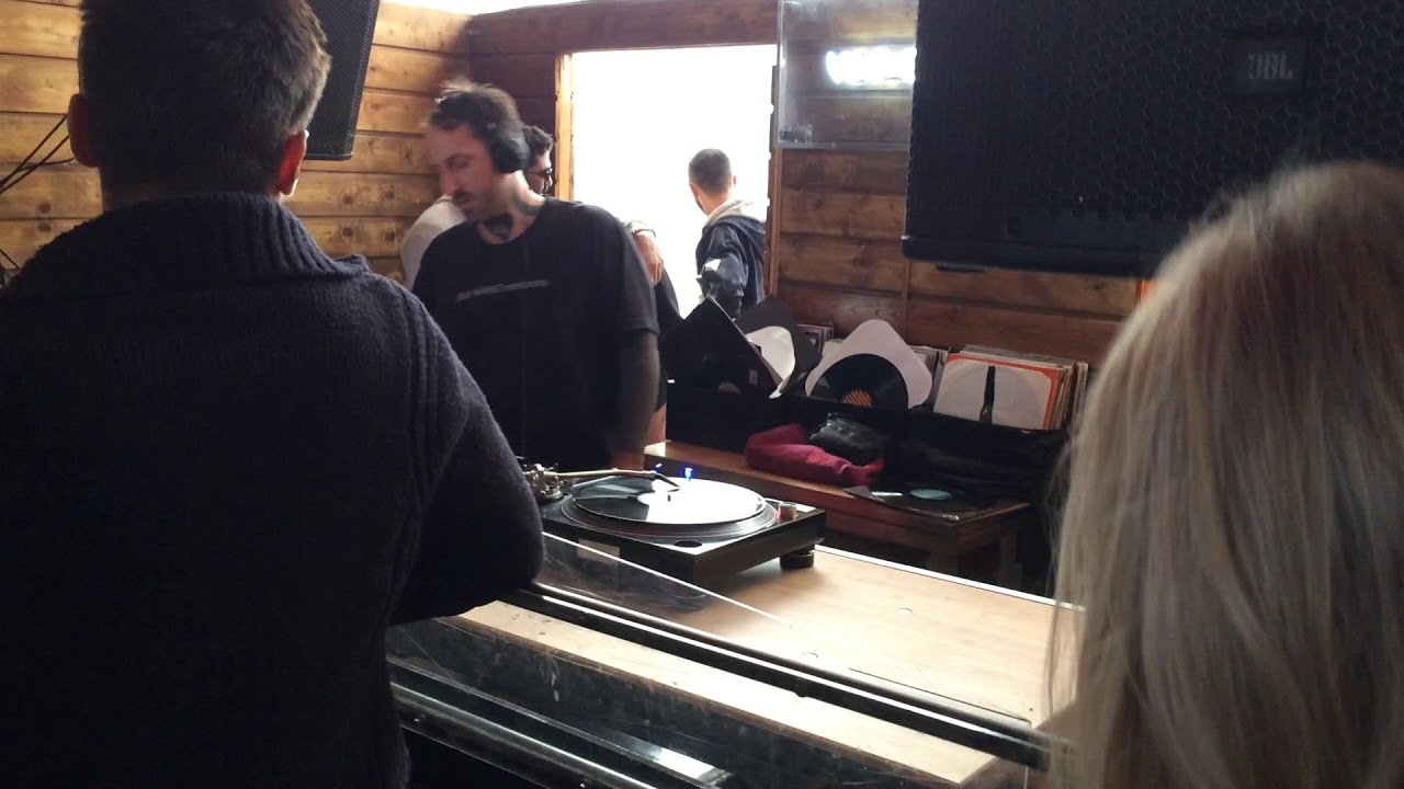 Nicolas Lutz @ Concrete - Woodfloor