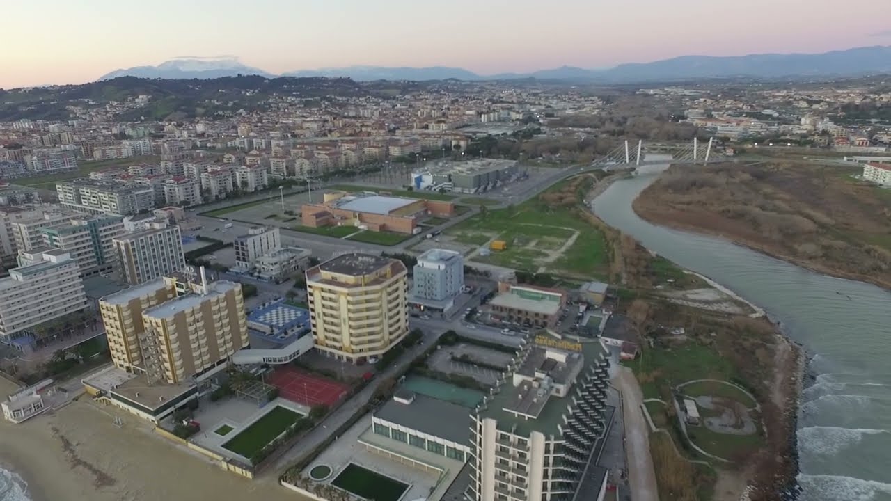 LA PRIMA LUCE DELL' ALBA - Montesilvano  