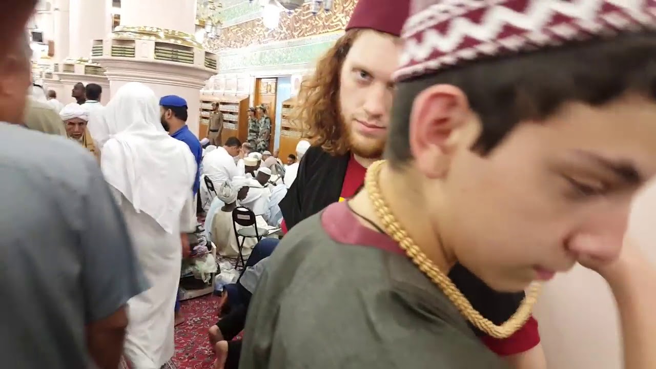 Посещение могилы Пророка Мухьаммада ﷺ