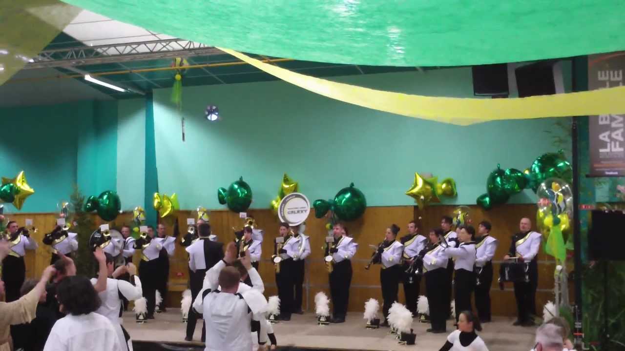 Marching Band Galaxy (Orléans - 45) - Carnaval des Gais Lurons 2012 Vitré (35)