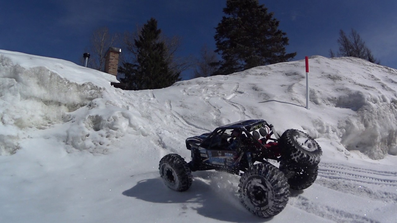 Axial RR10 BOMBER - New tires DURATRAX Deep Woods CR C3