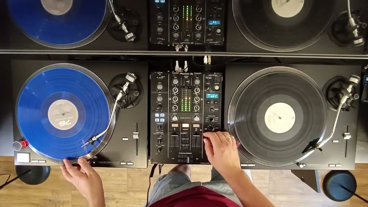 Trance Classics mix on Vinyl 13 (@ Dacha)