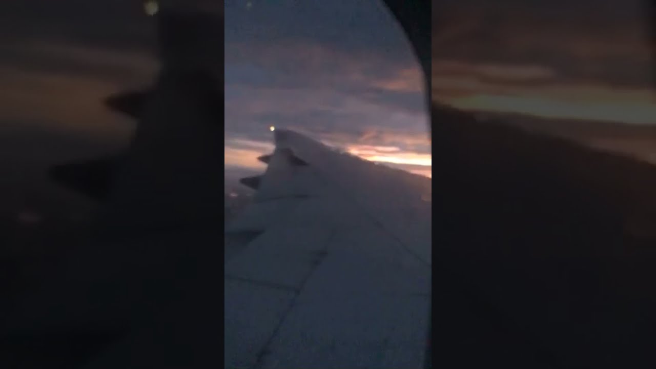 BEAUTIFUL SUNRISE VIEW FROM PLANE #shorts #plane