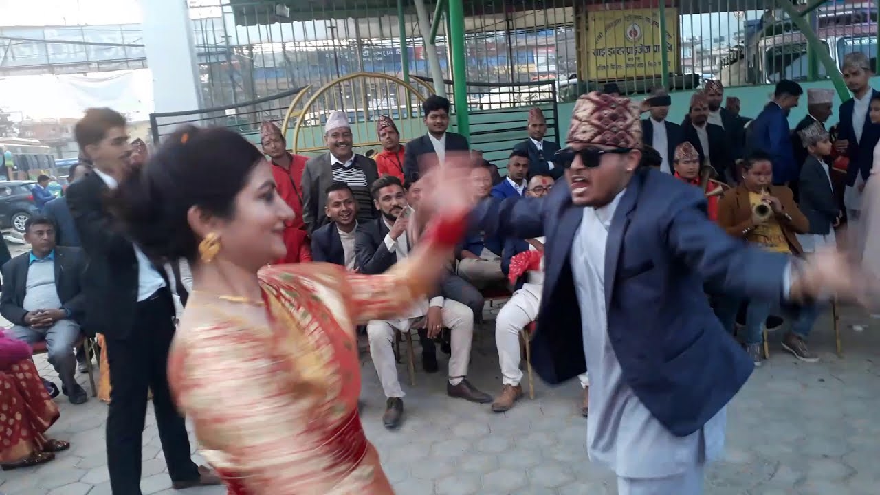 जन्ति र घर पेटिको भयो नाच्ने प्रतियोगिता हेर्नुहोस कसले बाजि मार्ला ? | Dhading Bahun Baja
