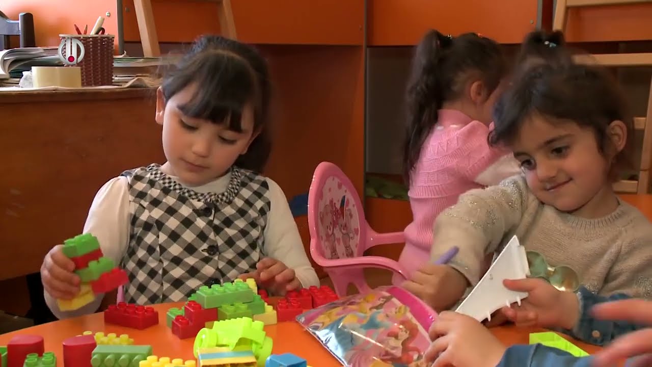 ՄԵՆՔ ԵՆՔ, ՄԵՐ ՍԱՐԵՐԸ   ԴՎԻՆ  MENQ ENQ, MER SARER@  DVIN