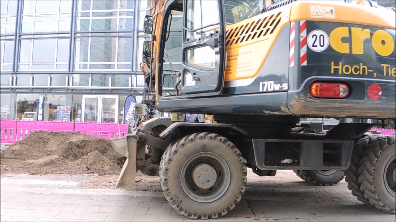 Bagger Robex 170 mit Greifer