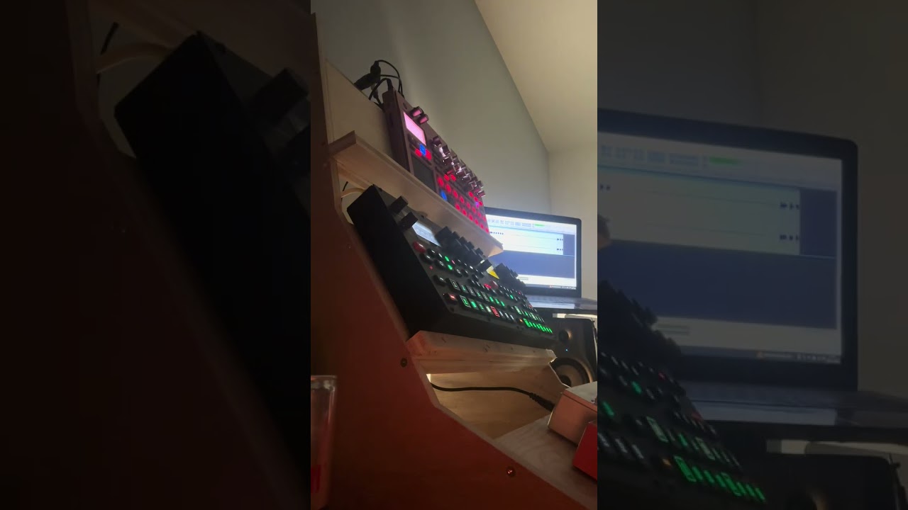 Papyk_Touk / AGAIN TRIBE / ELEKTRON,DIGITAKT ,SYNSTAKT ,KORG / 165bpm