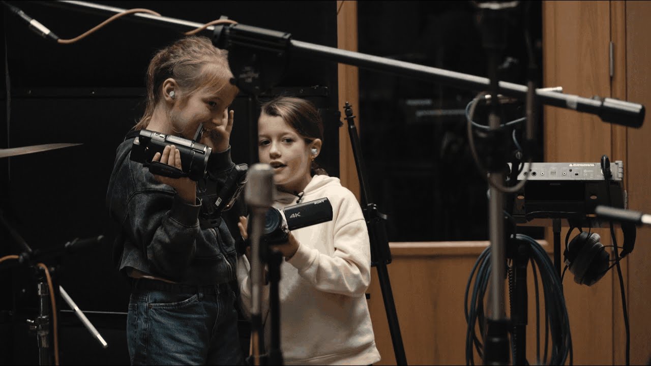 Arctic Monkeys - HELP(2) Recording Session