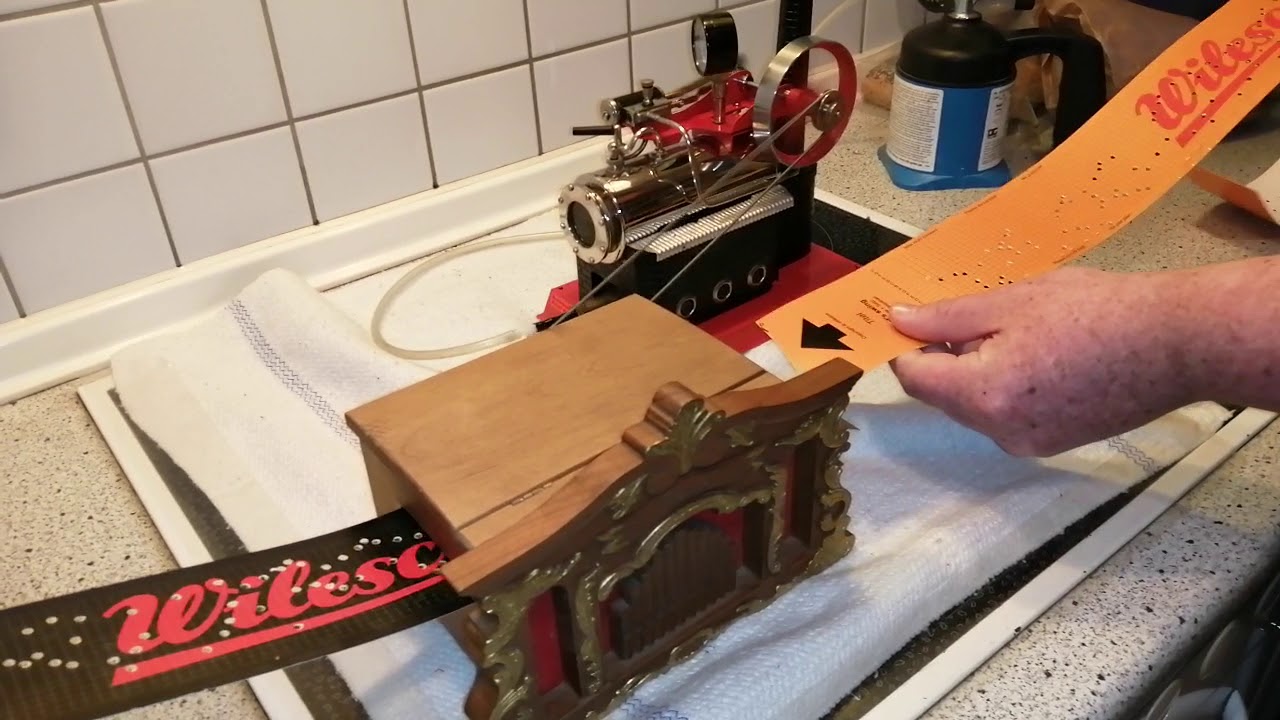 Dampfmaschine D14 mit Wilesco Drehorgel M99
