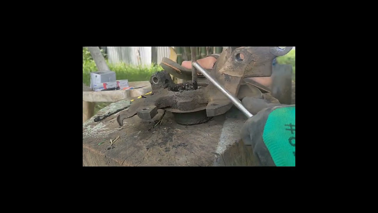 Kia pride front bearing and oil seal replacement/ repair. #Kiapride