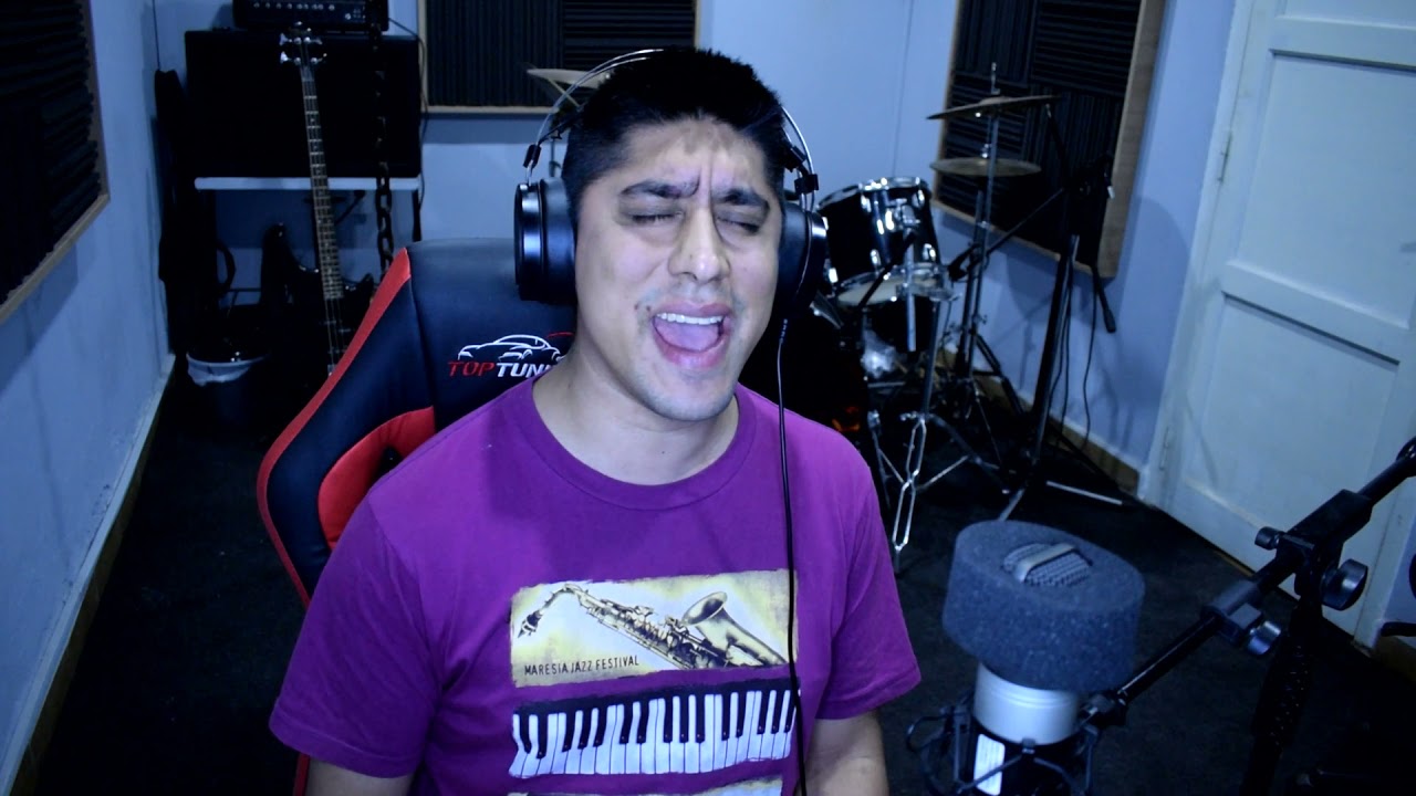 Por debajo de la mesa - Luis Miguel - Cover (demostraci&oacute;n)
