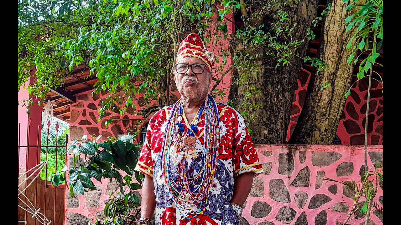 Pai Balbino Daniel de Paula - Obaràyí - 63 anos de iniciação - Terreiro Aganju 24 agosto 2002