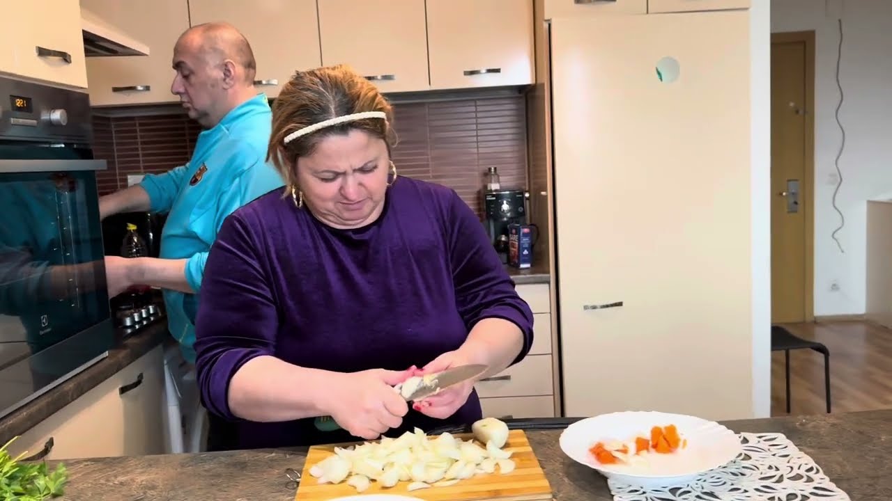 La București cu Olga și ai iei de miel ca la Strehaia la mama !