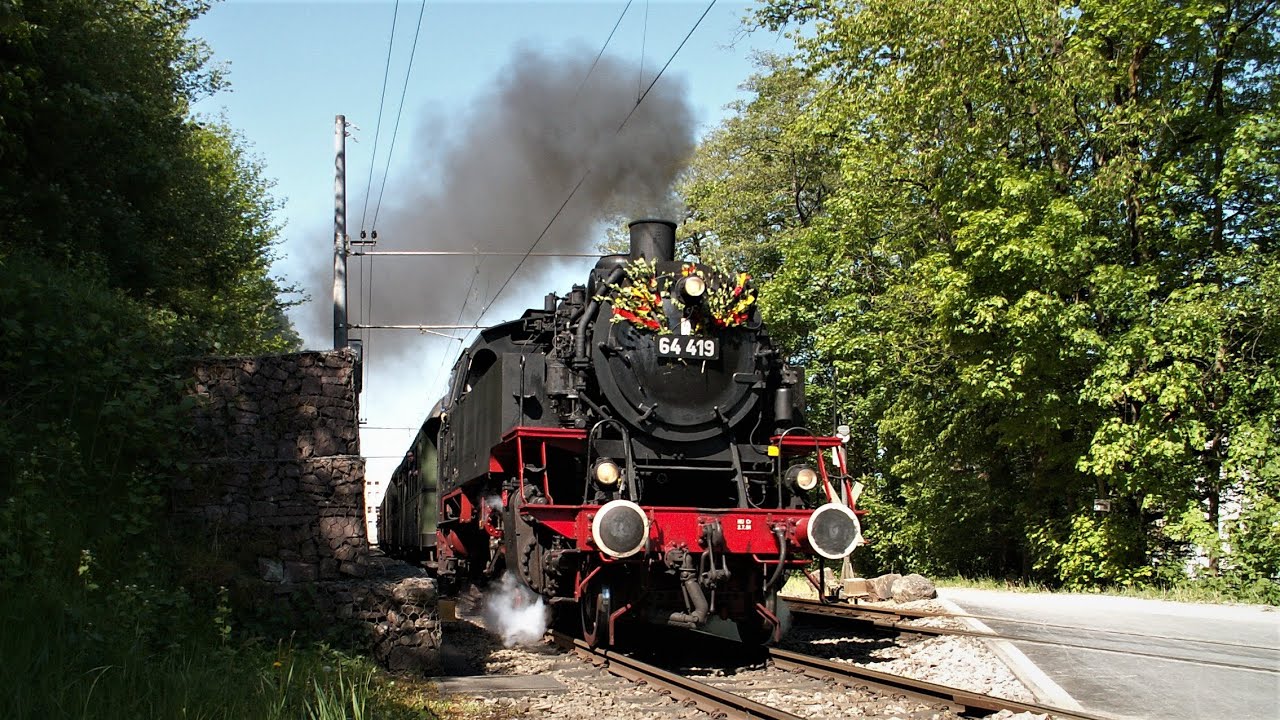 Dampflok 01 1066 mit langem Sonderzug / Volldampf im Albtal mit 58 311 & 64 419
