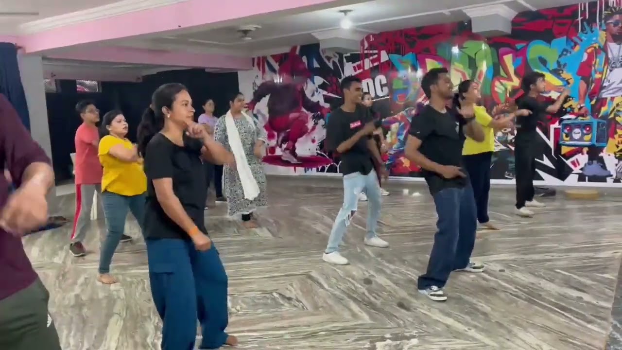 zumba classes in Lucknow | dance classes in Lucknow | dance academy in Lucknow |waight loss classes