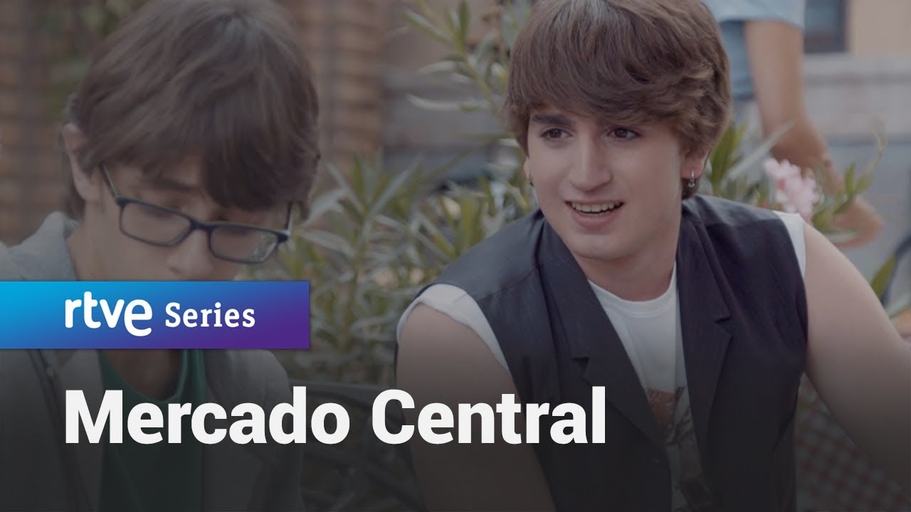 Mercado Central: Andrea invita a David a su concierto #Capítulo13 | RTVE Series