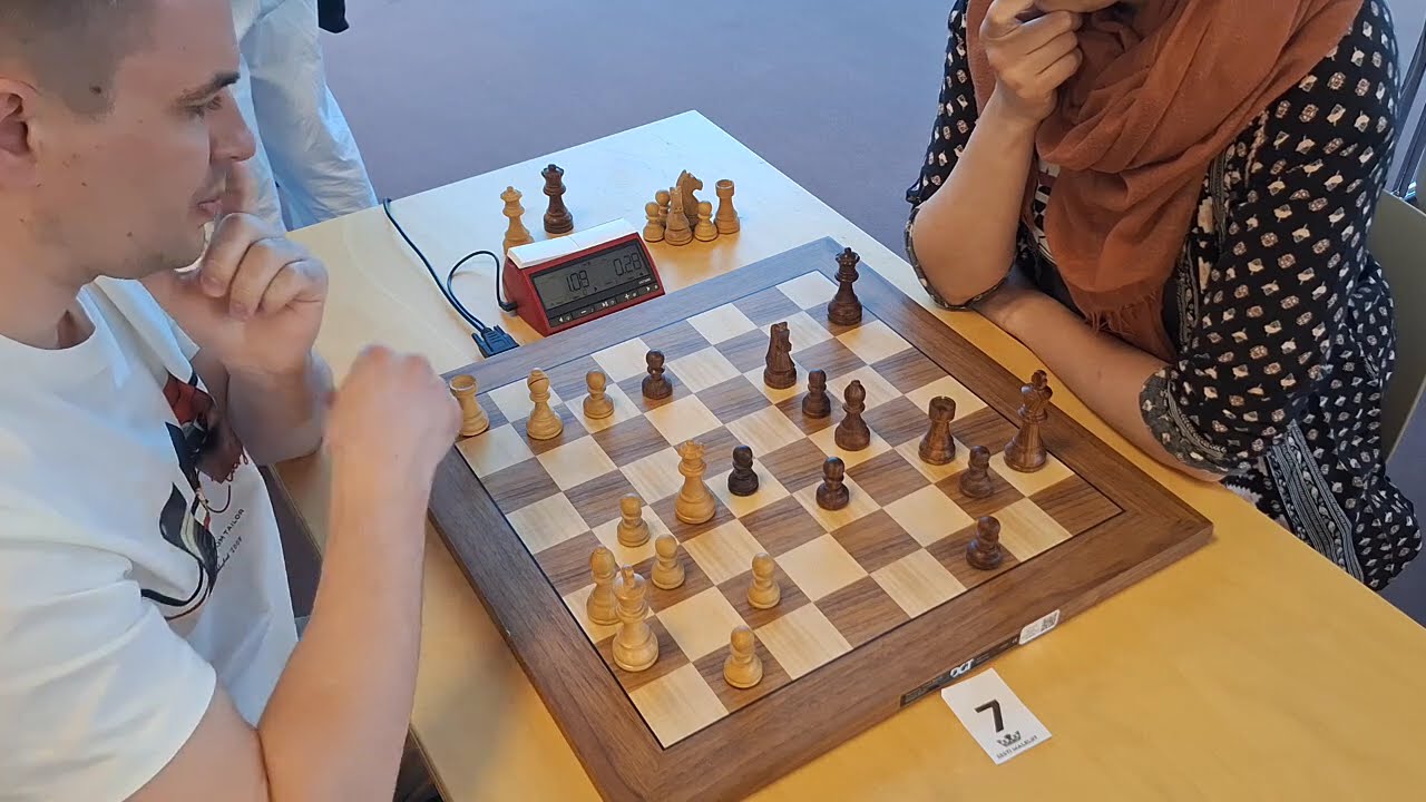 GM Aleksandr Volodin - WGM Laura Rogule | Blitz chess