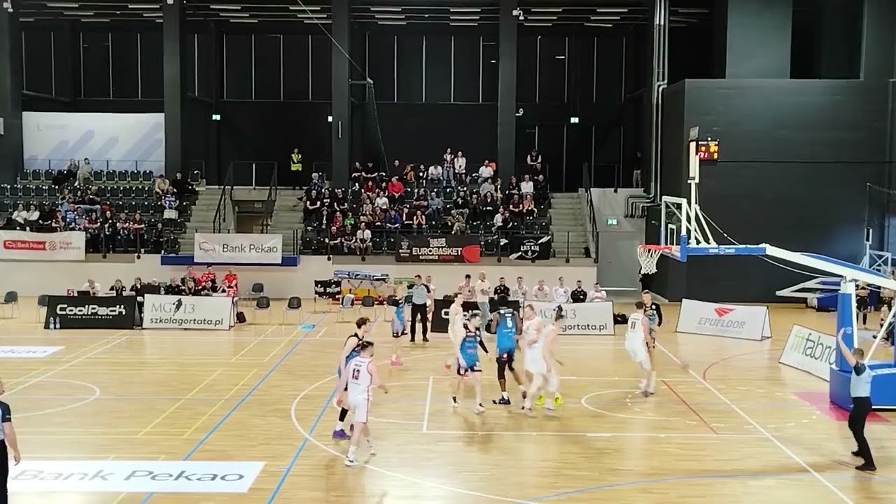 Łodzianie wciąż walczą o strefę play-off. ŁKS-AZS Opole 91-85
