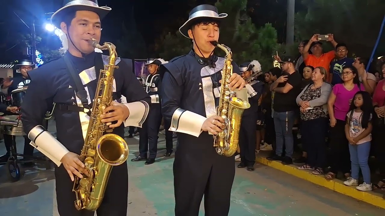 Delta Music Band en su participación en el Desfile de Correos de Santa Tecla