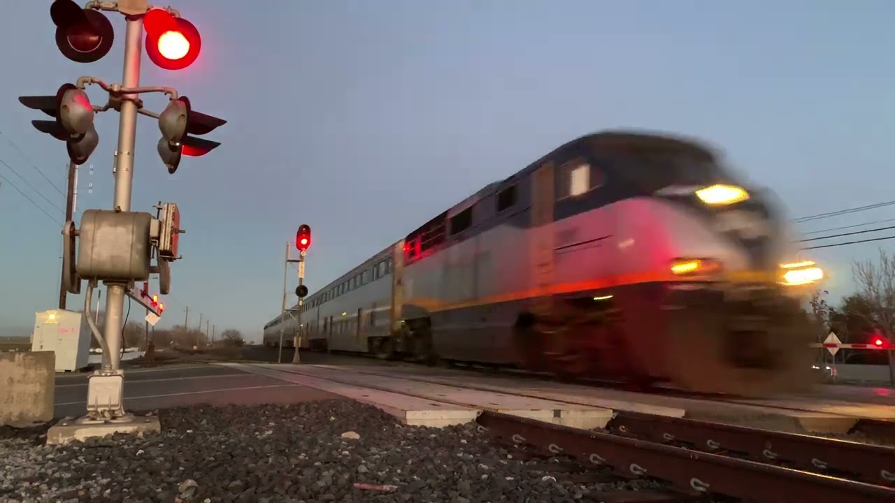 Amtrak Capitol Corridor 547 (CDTX 2002) | Road 32a | UP Martinez Sub