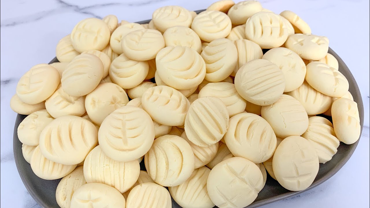 COM 3 INGREDIENTES FA&Ccedil;A ESSAS BOLACHINHAS QUE DERRETEM NA BOCA | Nandu Andrade