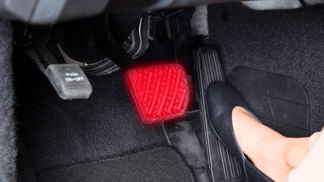 2015 Infiniti Q70 HEV -  Back-up Collision Intervention System (BCI) (if so equipped)