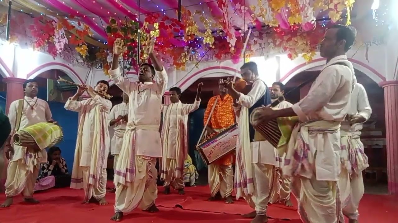 নিতাই গৌড় সম্প্রদায় মৌলভীবাজার, দলের  ২য় মাষ্টার এর কির্তন শুনতে অসাধারণ।চ্যানেলটি সাবস্ক্রাইবকরবেন 