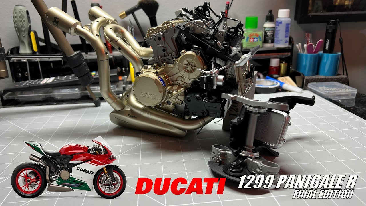 Build the Pocher Ducati 1299 Panigale R Final Edition 1:4 Scale Motorcycle - Part 4