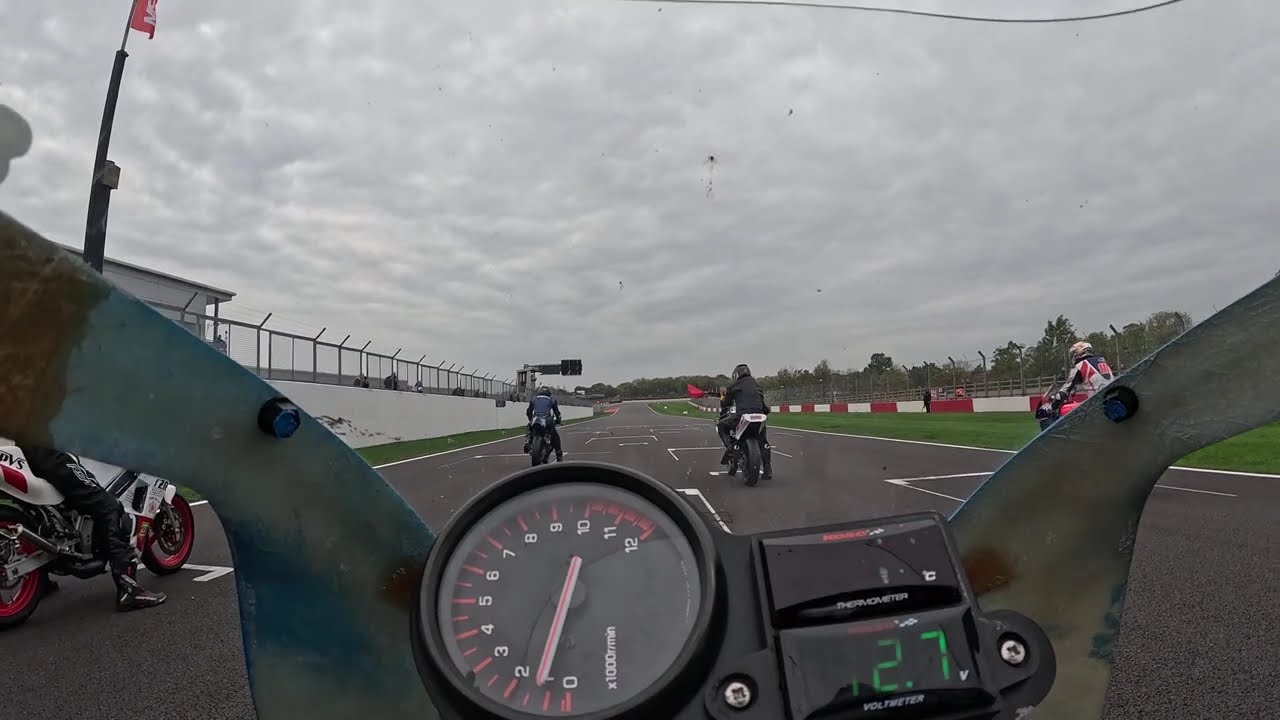 YPMRC Donnington Oct 2025 race 2