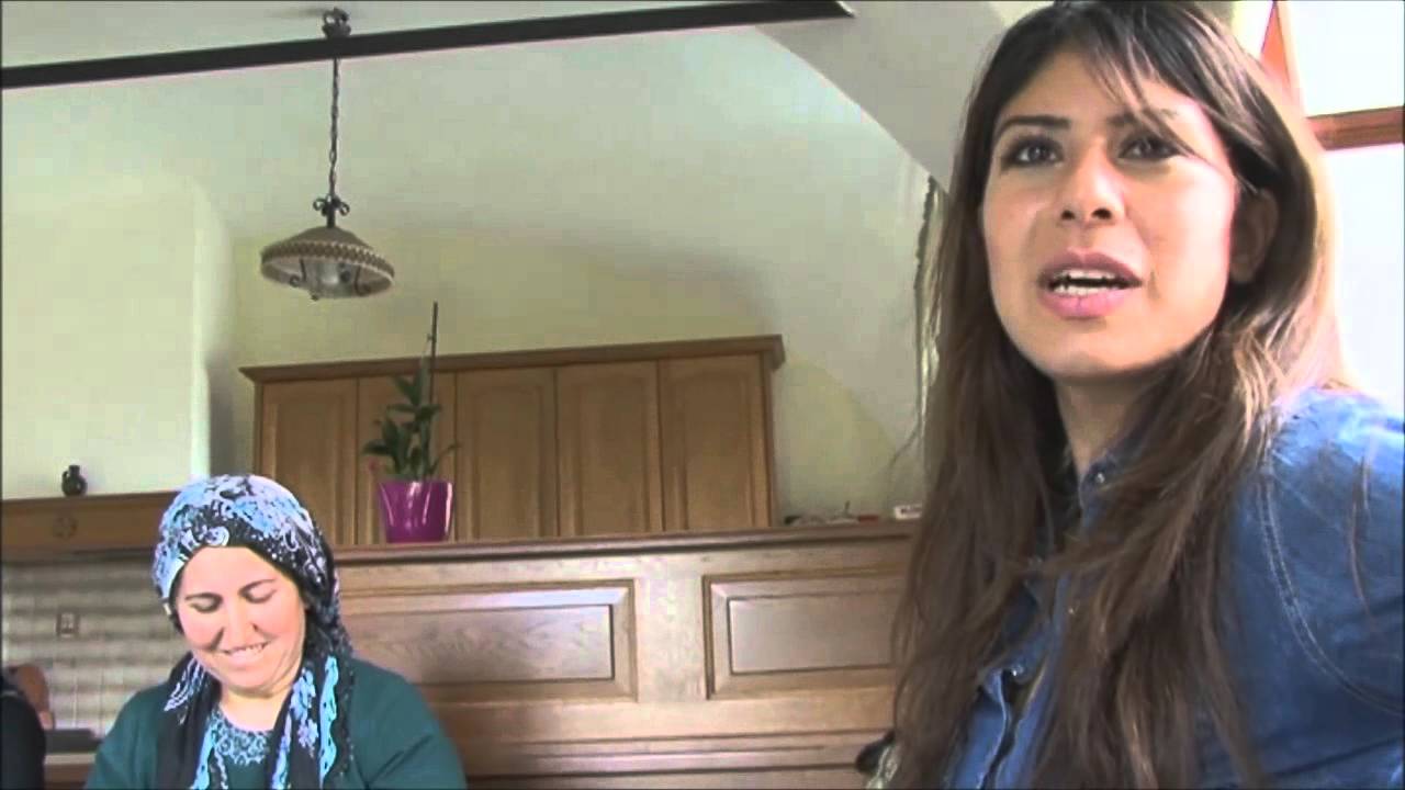 Fl&uuml;chtlingsfamilie im Pfarrhof