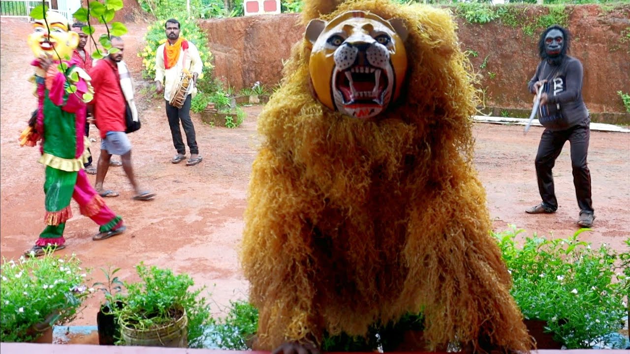 ನಮ್ಮ ಮನೆಗೆ ಬಂದ ದಸರಾ ಮಾರ್ನೆಮಿ ವೇಷ | Dasara Marnemi vesha | Pilinalike Tiger Dance